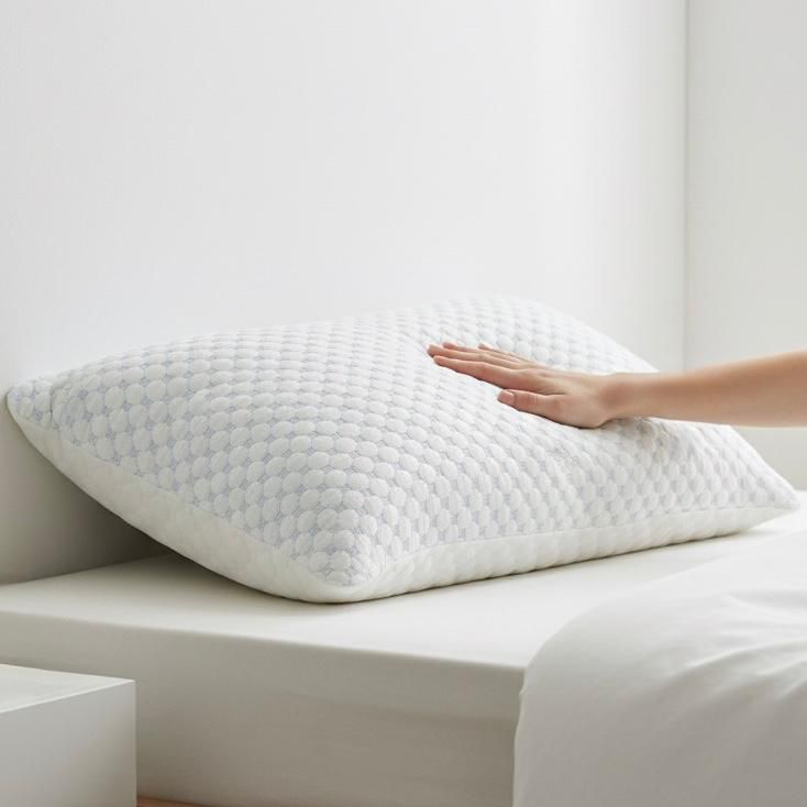 Cooling memory foam pillow